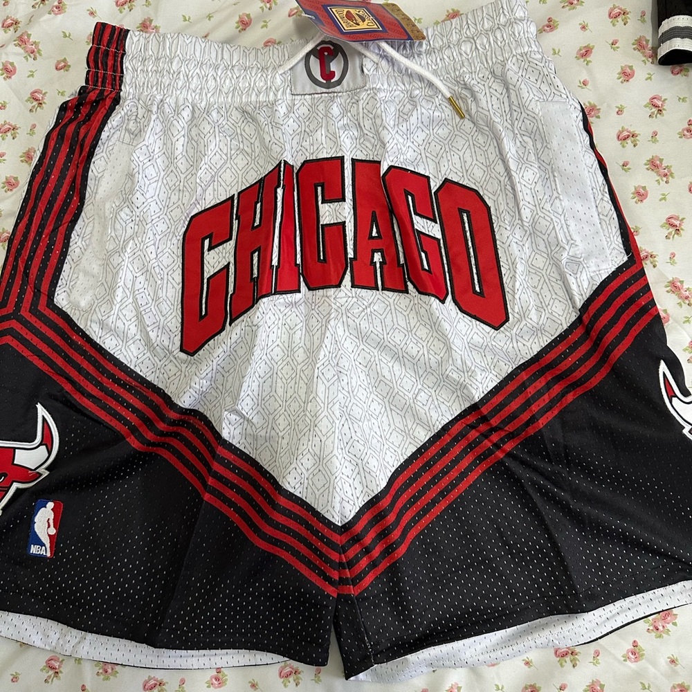 Just Don Chicago Bulls. Size: XL